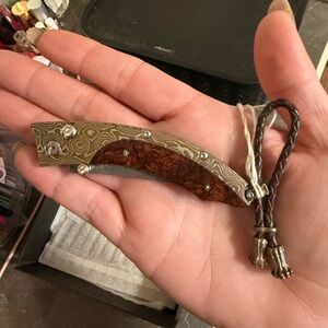 William Henry B11-MAR 034/500 Damascus Mokume Gemstone Knife